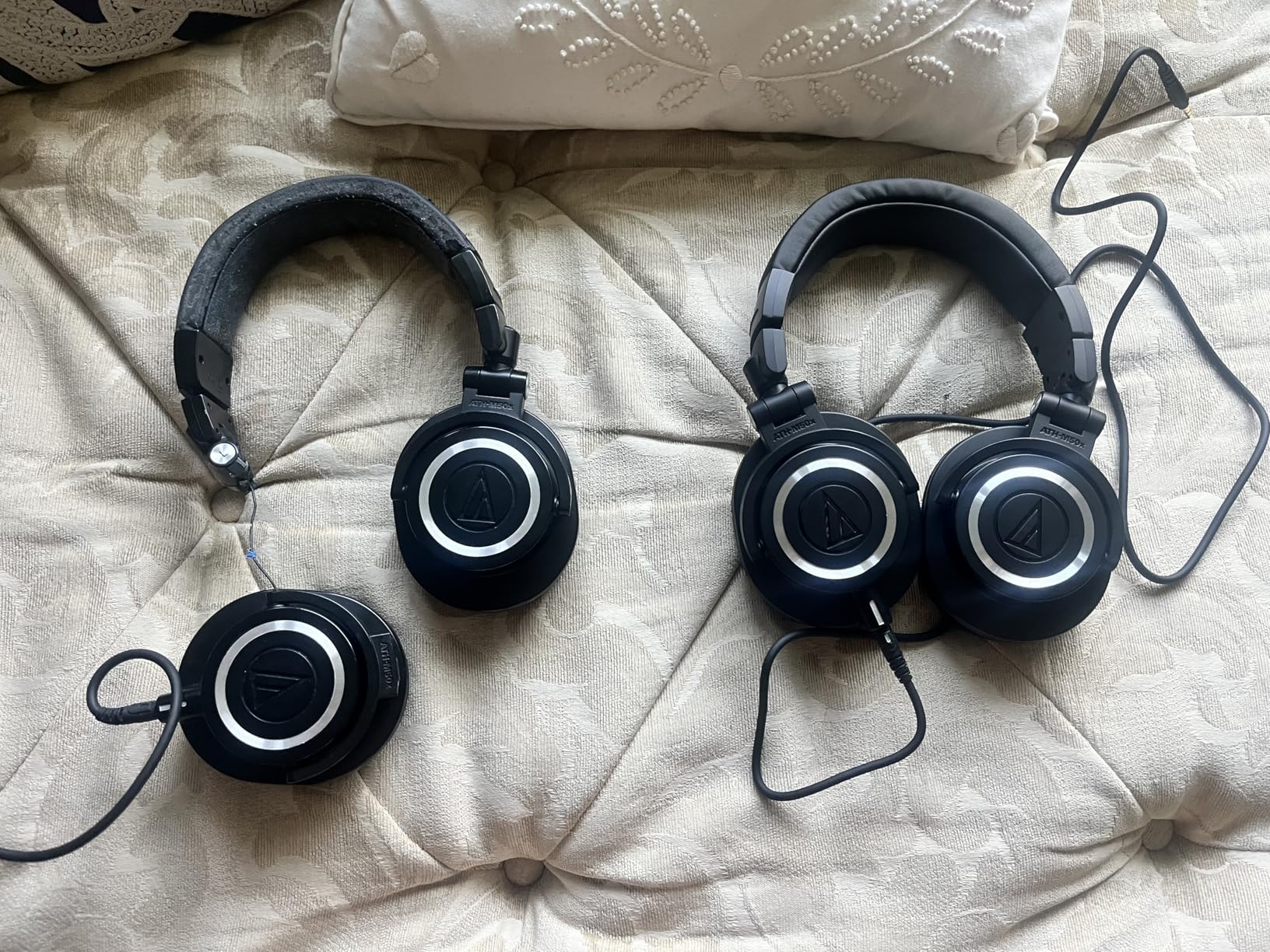 Audio-Technica ATH-M50X Professional Studio Monitor Headphones, Black, Professional Grade, Critically Acclaimed, with Detachable Cable | Closed-Back, 45mm Drivers, 3 Detachable Cables Included, 6.3mm Adapter, Foldable Swivel Earcups, 38 Ohm Impedance customer photo 1