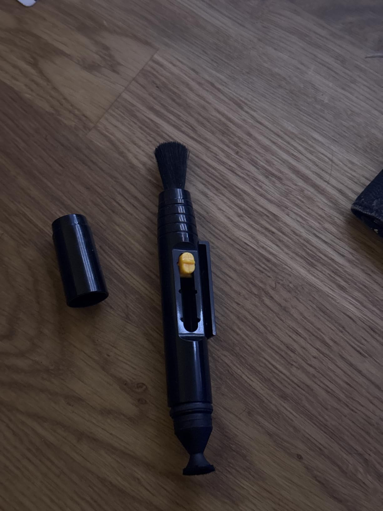 Vortex Optics Lens Cleaning Pen | Use with Binoculars, Spotting Scopes, Rangefinders, Monoculars, Riflescopes & Red Dot Sights customer photo 1