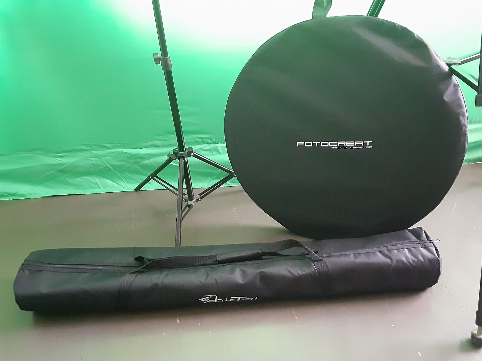 5x6.5ft Double-Sided Pop Up Backdrop, Matte Black & White Wrinkle-Resistant Collapsible Background with Carry Bag, Portable Reflector for Photography, Live Streaming, Video Calls, Headshots customer photo 1