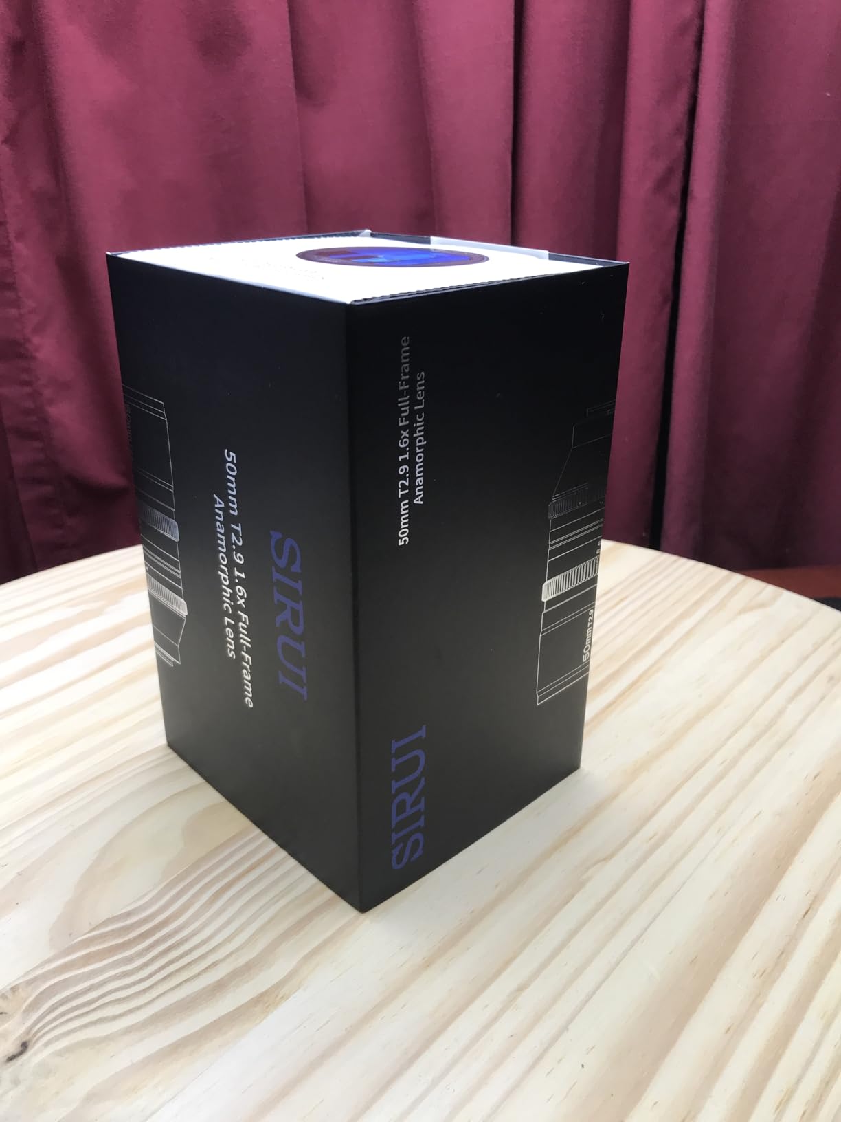 SIRUI 50mm T2.9 1.6X Full-Frame Anamorphic Cinema Lens (RF Mount) customer photo 1