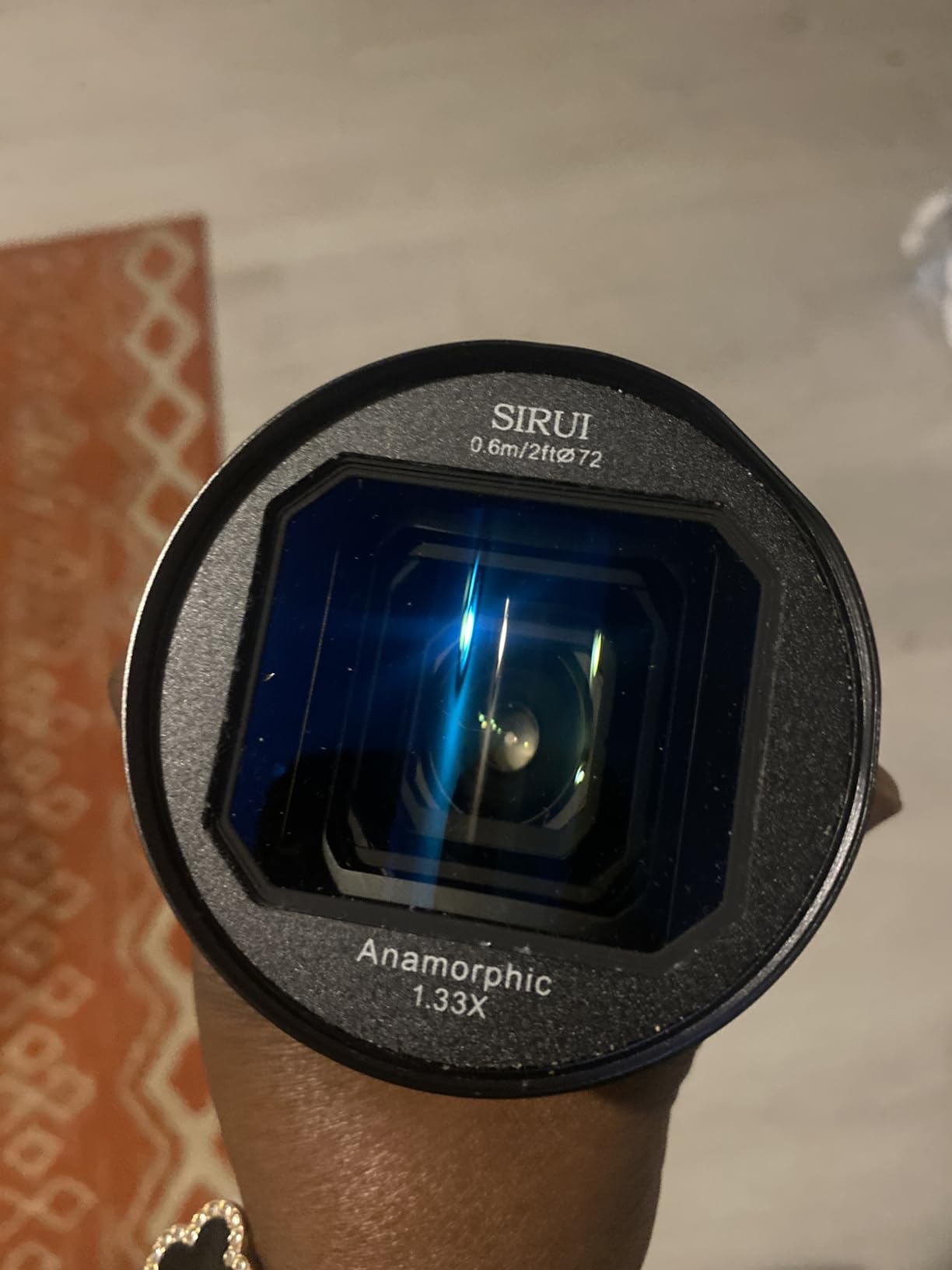 SIRUI 24mm Anamorphic Lens F2.8 1.33X S35 Camera Lens for RF Mount, Blue Flare customer photo 2