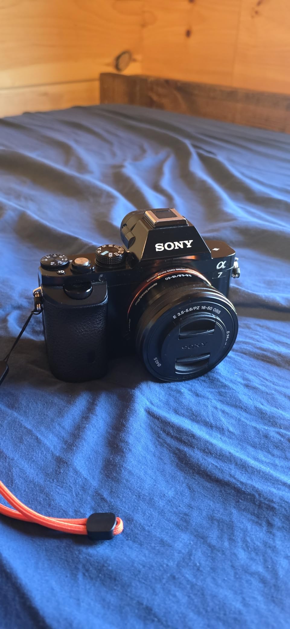 Sony SELP1650 16-50mm OSS Lens: Sony E PZ 16-50mm f/3.5-5.6 OSS Lens (Black) + Pro Starter Bundle Kit Combo - International Version (1 Year Warranty) customer photo 2