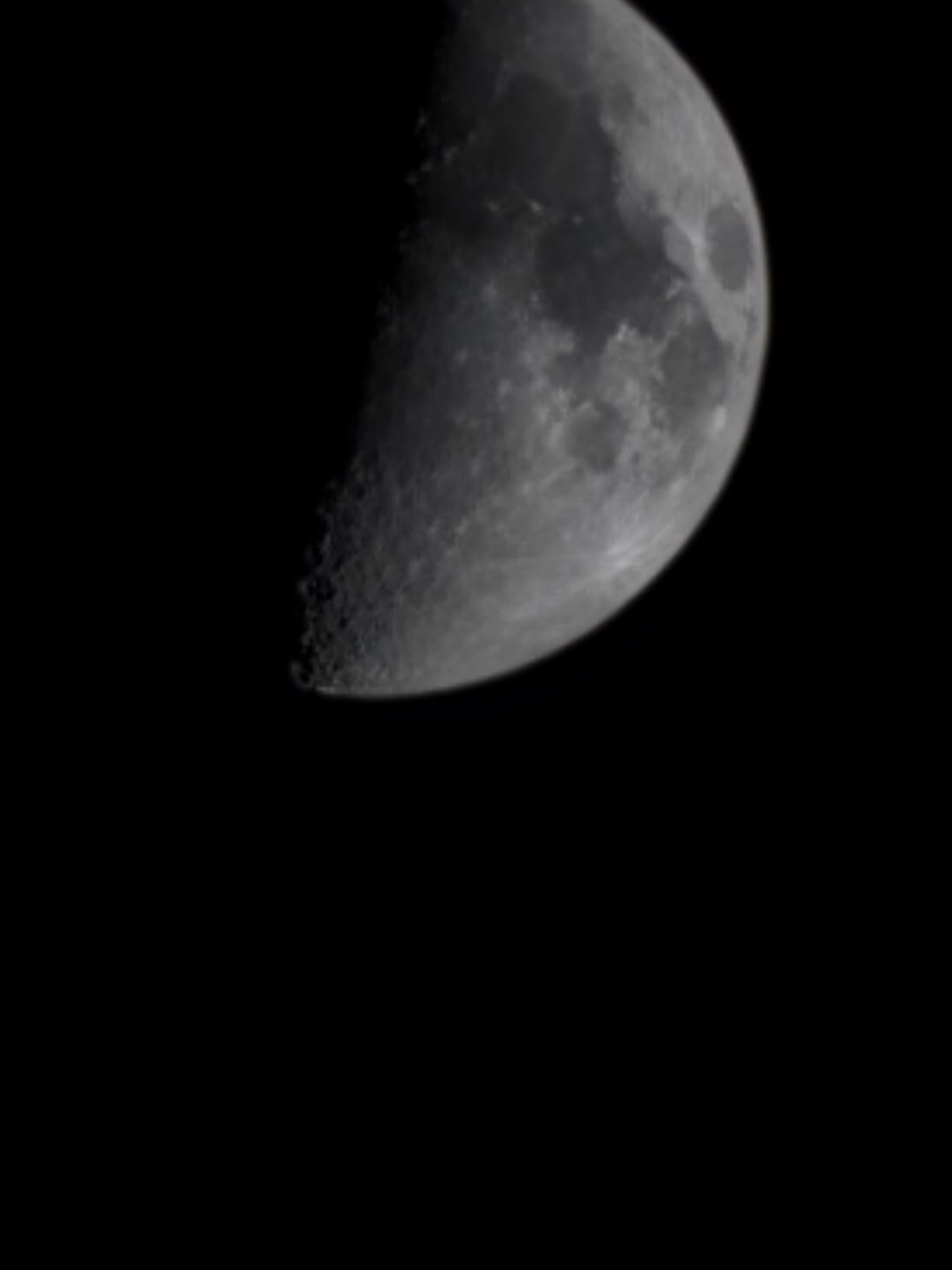 Celestron StarSense Explorer LT 114AZ Newtonian Smartphone Guided Telescope - App Sky Navigation, Solar Filter Compatible customer photo 1