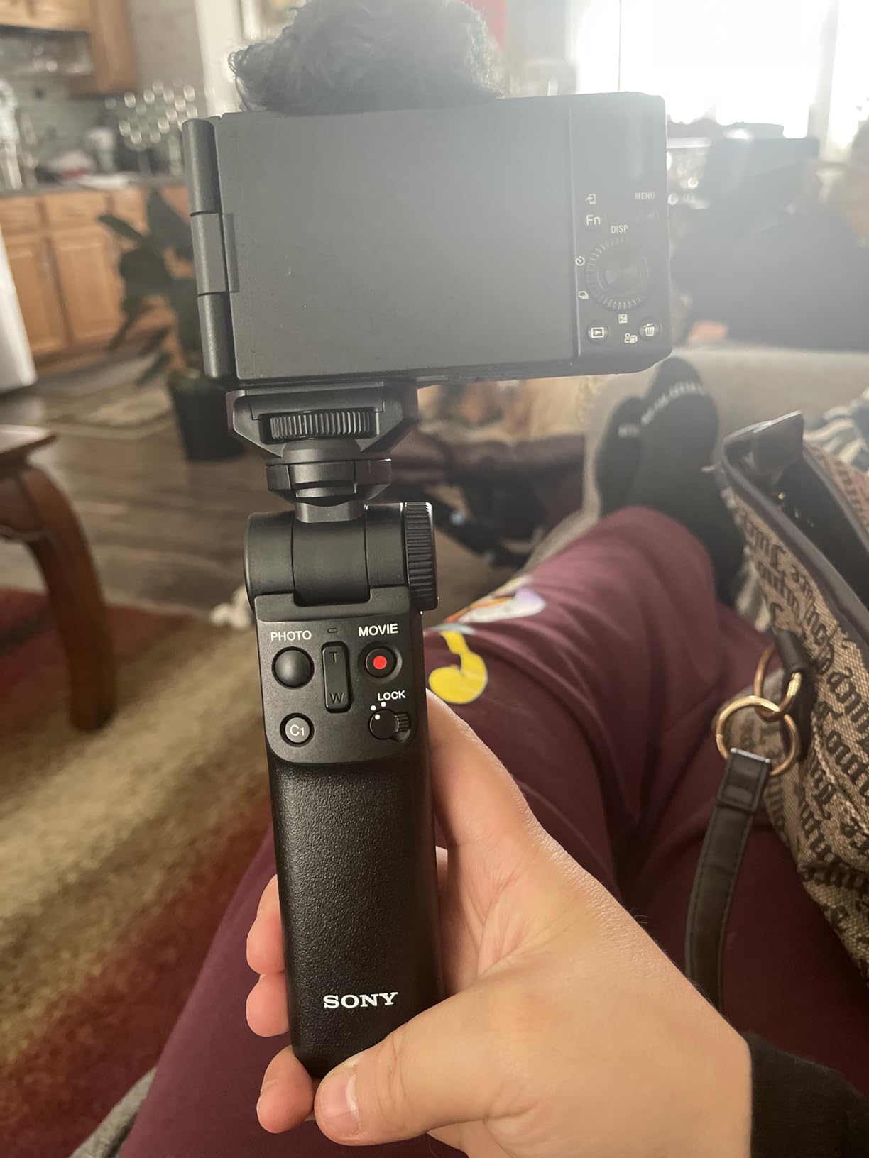 Sony Wireless Bluetooth Shooting Grip and Tripod for still and video, ideal for vlogging (GP-VPT2BT), Black, 3.38 x 3.13 x 8.5 inches customer photo 1