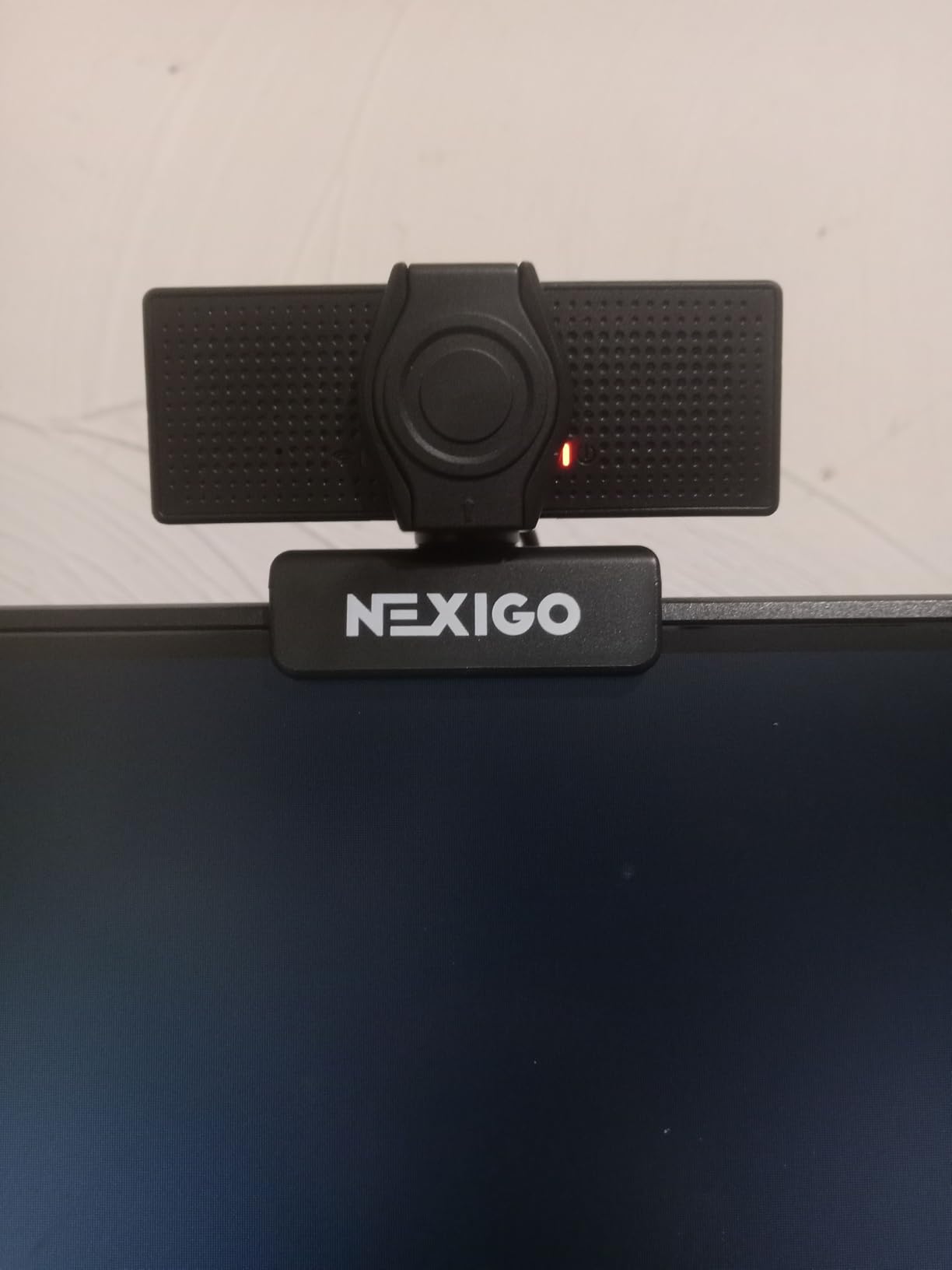 NexiGo N60 1080P Webcam with Microphone, Software Control & Privacy Cover, USB HD Computer Web Camera, Plug and Play, for Zoom/Skype/Teams, Conferencing and Video Calling customer photo 1