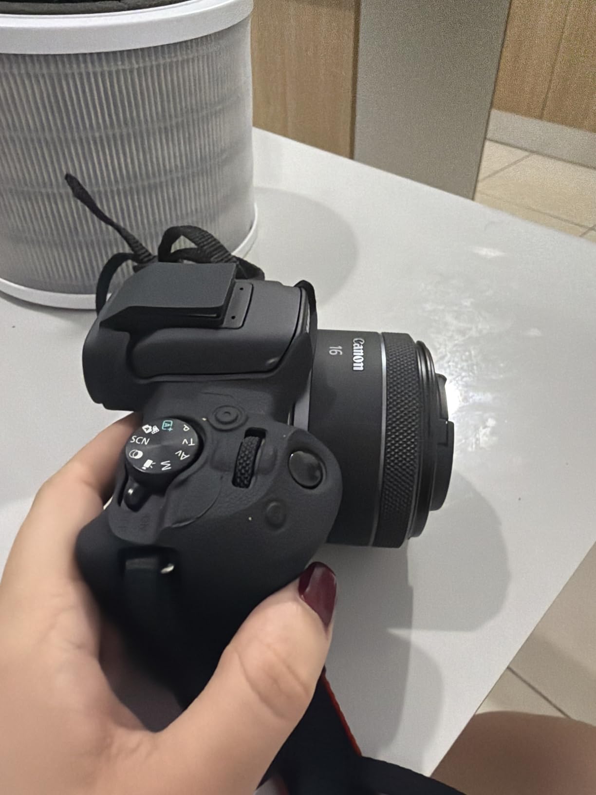 Canon RF16mm F2.8 STM Lens, Ultra Wide-Angle, Fixed Focal Length Prime Lens, Black customer photo 2