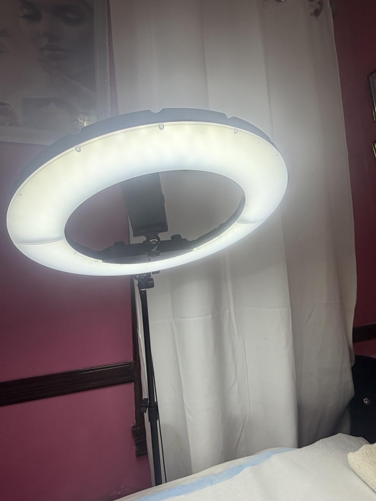 Ring Light 18 INCH Kit,55W6700k Dimmable LED Light, Tripod Stand, Remote Controller,Box for Camera,Smartphone,YouTube,TikTok,Self-Portrait Shooting,CRI95 (Black) customer photo 2