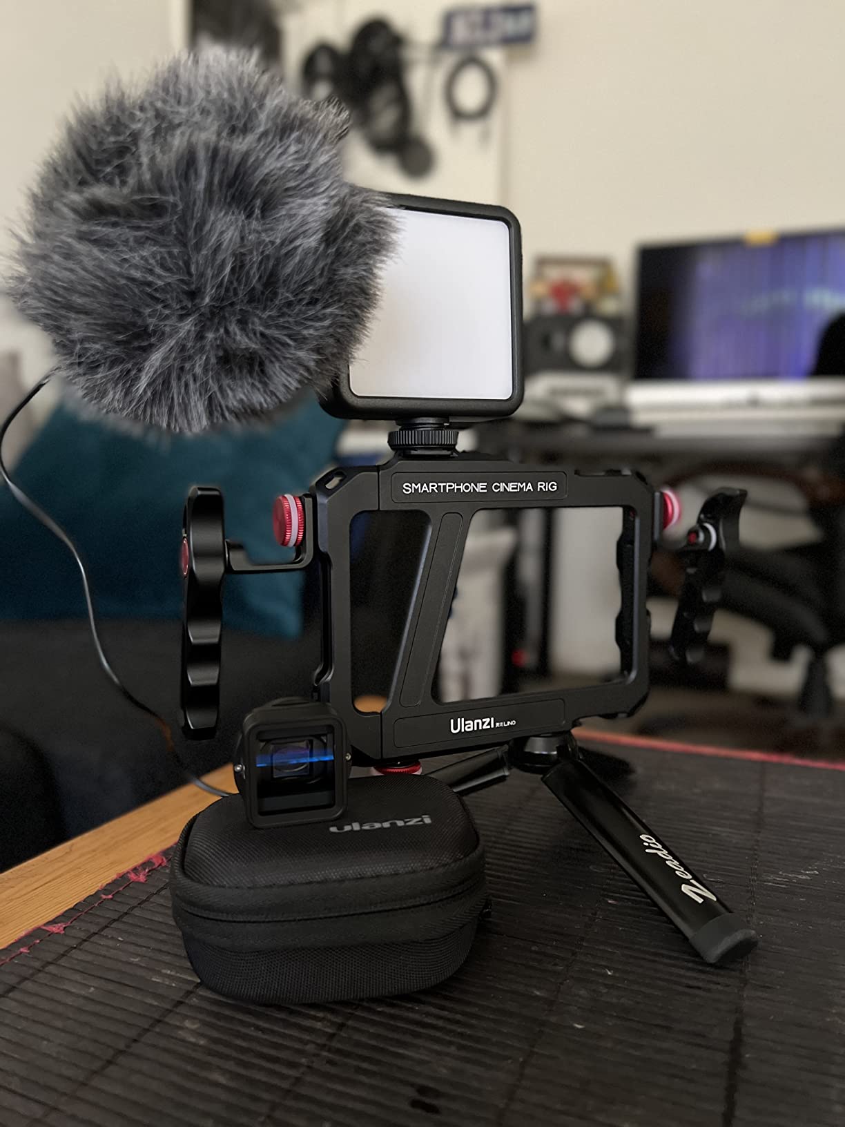 ULANZI Smartphone Video Rig with Handle LINO Filmmaking Case Aluminum Alloy | Phone Video Stabilizer Grip Tripod Mount for Video Maker Videographer with Cold Shoe for iPhone 16 15 Mini Pro Max 8 Plus customer photo 1