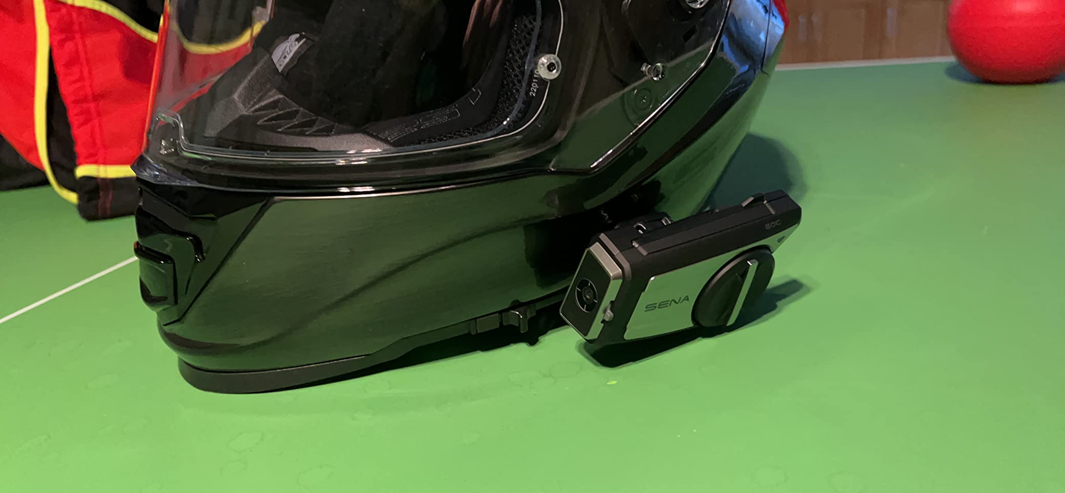 50C Motorcycle Communication & 4K Camera System with Sound by Harman Kardon Integrated Mesh Communication Headset with Premium Microphone & Speakers customer photo 1