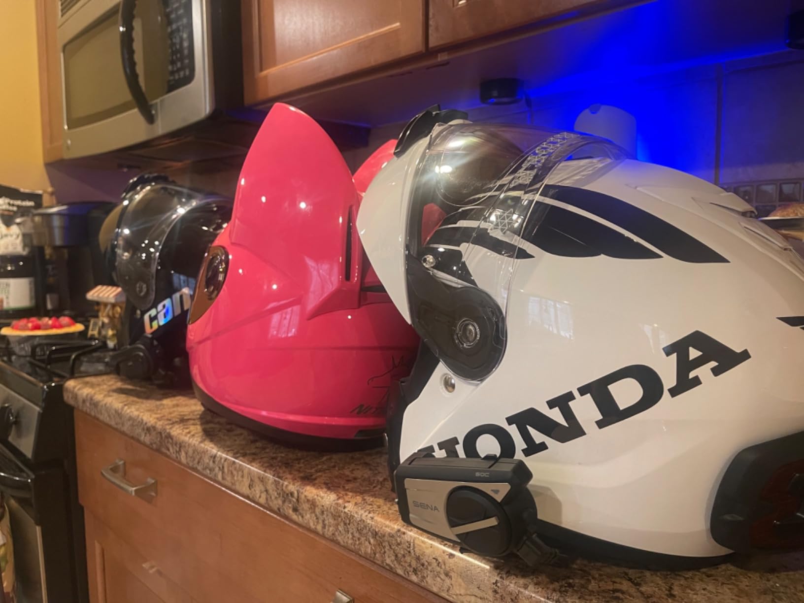 50C Motorcycle Communication & 4K Camera System with Sound by Harman Kardon Integrated Mesh Communication Headset with Premium Microphone & Speakers customer photo 2