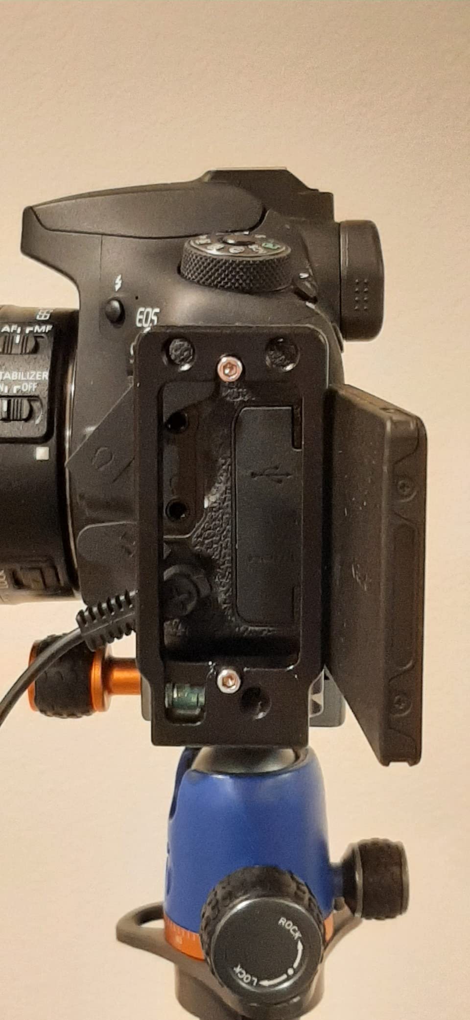 SUNWAYFOTO DPL-09 L Bracket for DSLR Arca Swiss Tripod Quick Release QR L Plate Camera Mount Accessory customer photo 1