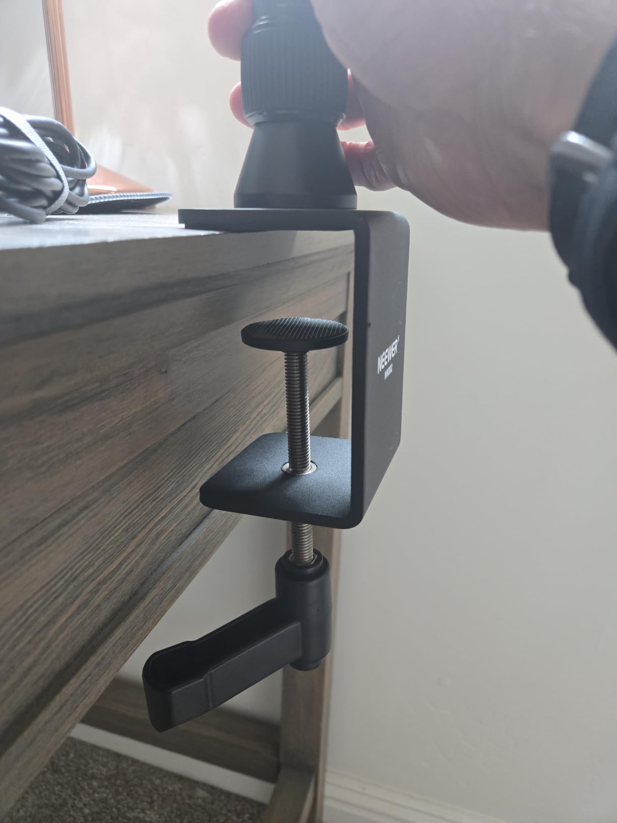 NEEWER Extendable Camera Desk Mount with Ball Head, 17