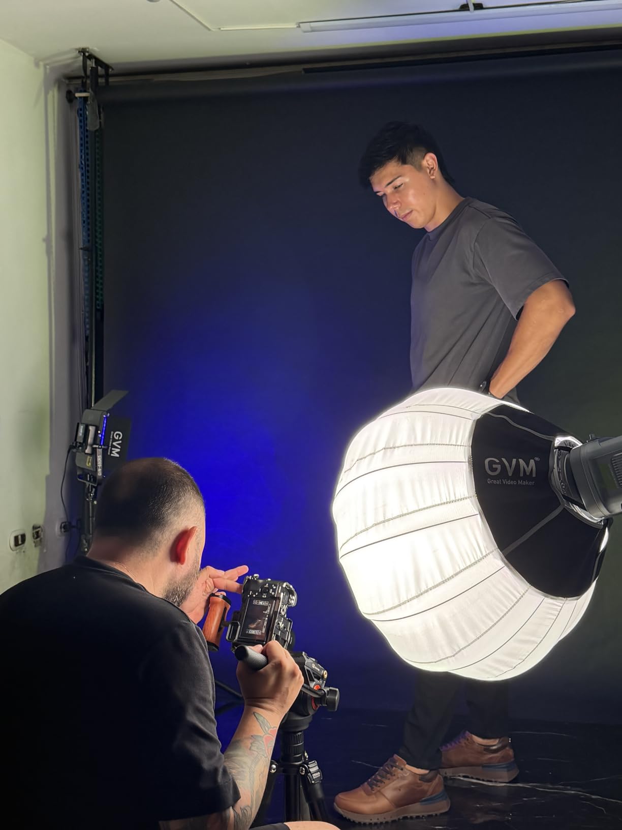 GVM 150W Video Light Kit, 2700K-7500K Continuous Lighting for Photography with Lantern Softbox & Stand, Bi-Color Studio Light Kit with Bluetooth Control, CRI 97+ 8 Scene Lights for Live Streaming White customer photo 1