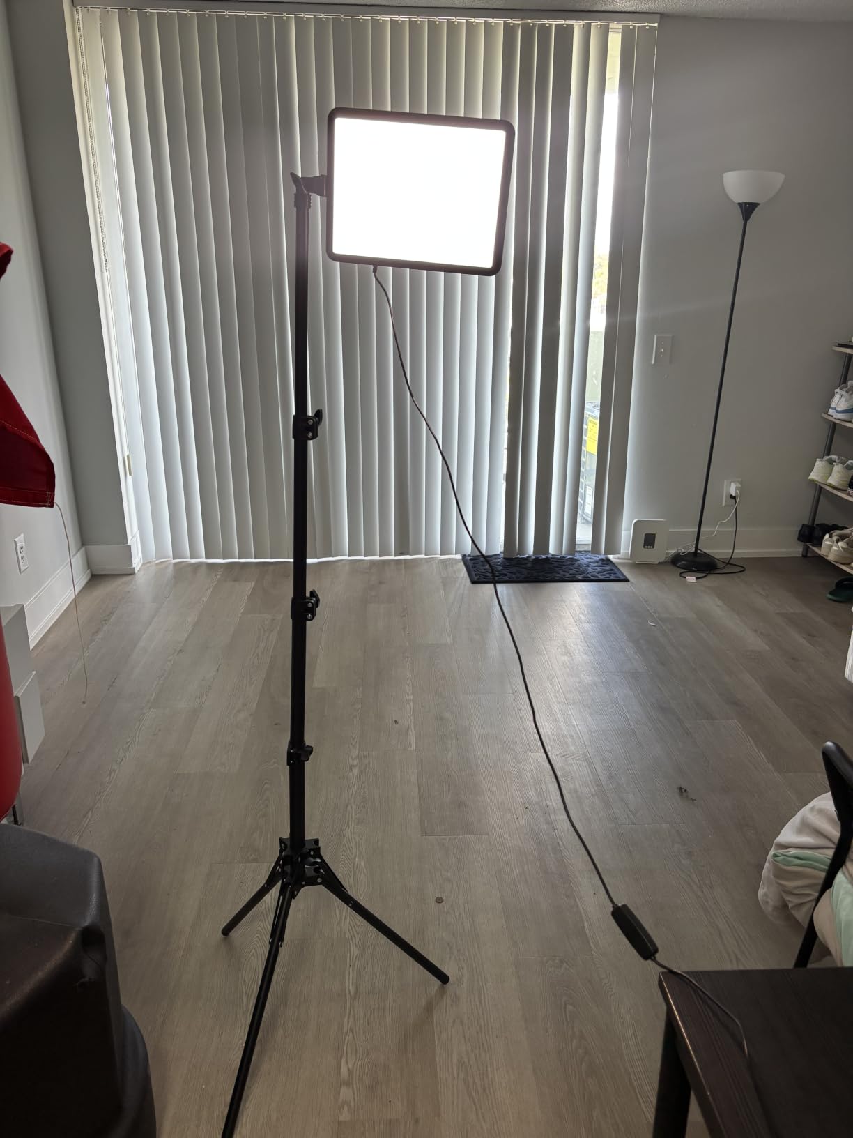 2-Pack LED Video Light Kit, NiceVeedi Studio Light, 2800-6500K Dimmable Photography Lighting Kit with Tripod Stand & Phone Holder customer photo 1