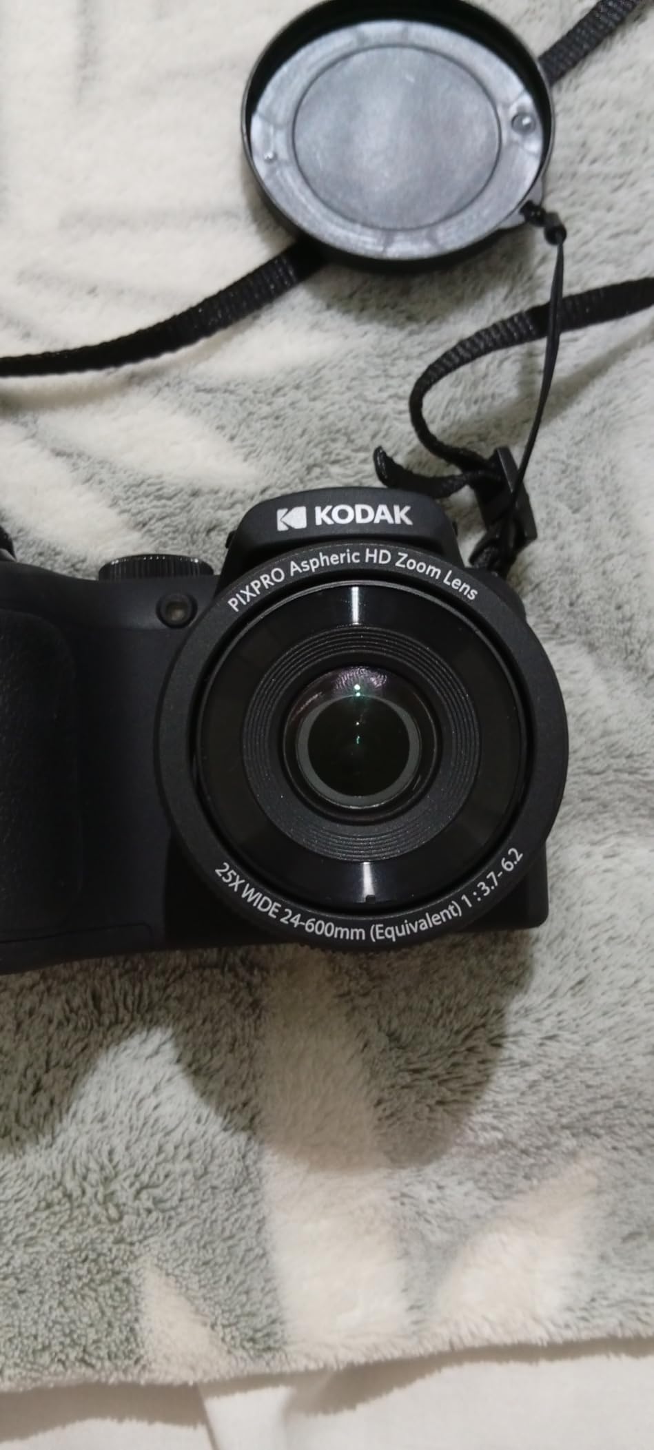 KODAK PIXPRO AZ255 16MP Digital Camera, 25x Optical Zoom, AA, OIS, Black | 1080p Full HD Video, 24mm Wide Angle Lens, 3 Inch LCD, Bridge Camera, Wildlife and Travel Photography, SD Card customer photo 1