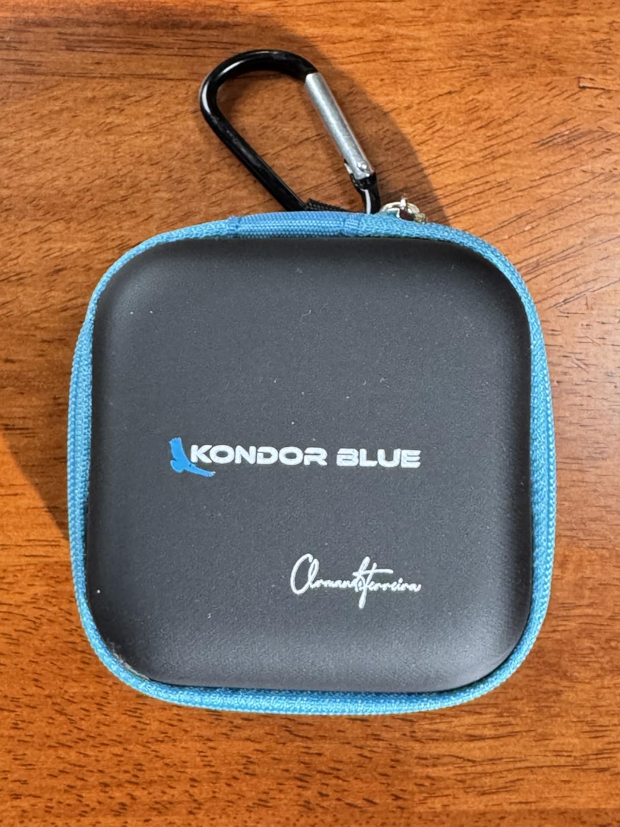 KONDOR BLUE x Armando Ferreira | Mondo Ties Cable Management Clips Cable Organizer for Camera Rigs (10-Pack) | 1/4-20 Mount, Holds 2 to 3 Cables, Routes Any Direction, Mini EVA Case | Blue customer photo 1