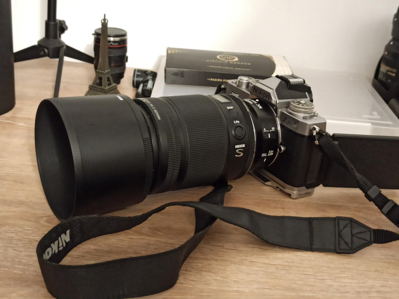 SmallRig Z fc Handgrip L-Shape Grip Holder for Nikon Z fc Camera, Retro-Style Side Handle with 1/4