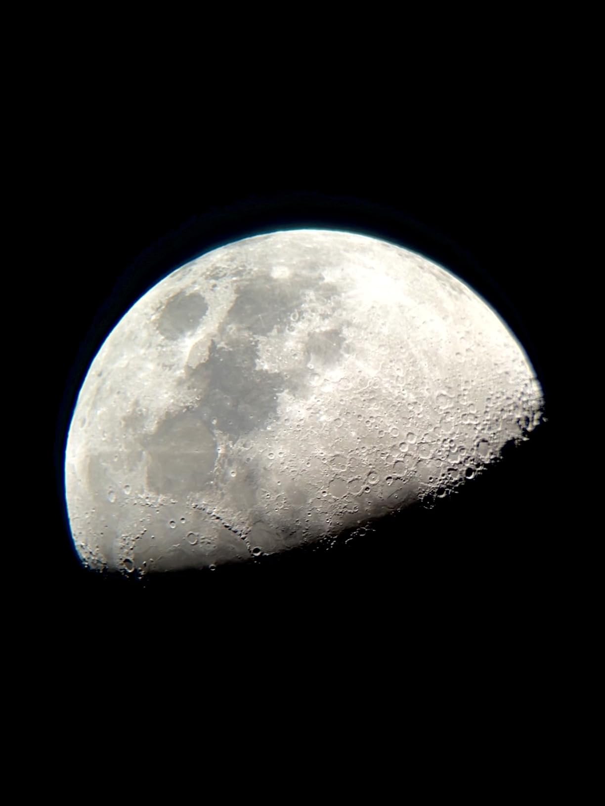 Celestron StarSense Explorer 150AZ App-Enabled Telescope - 150mm Tabletop Dobsonian with Smartphone Dock & StarSense App customer photo 2