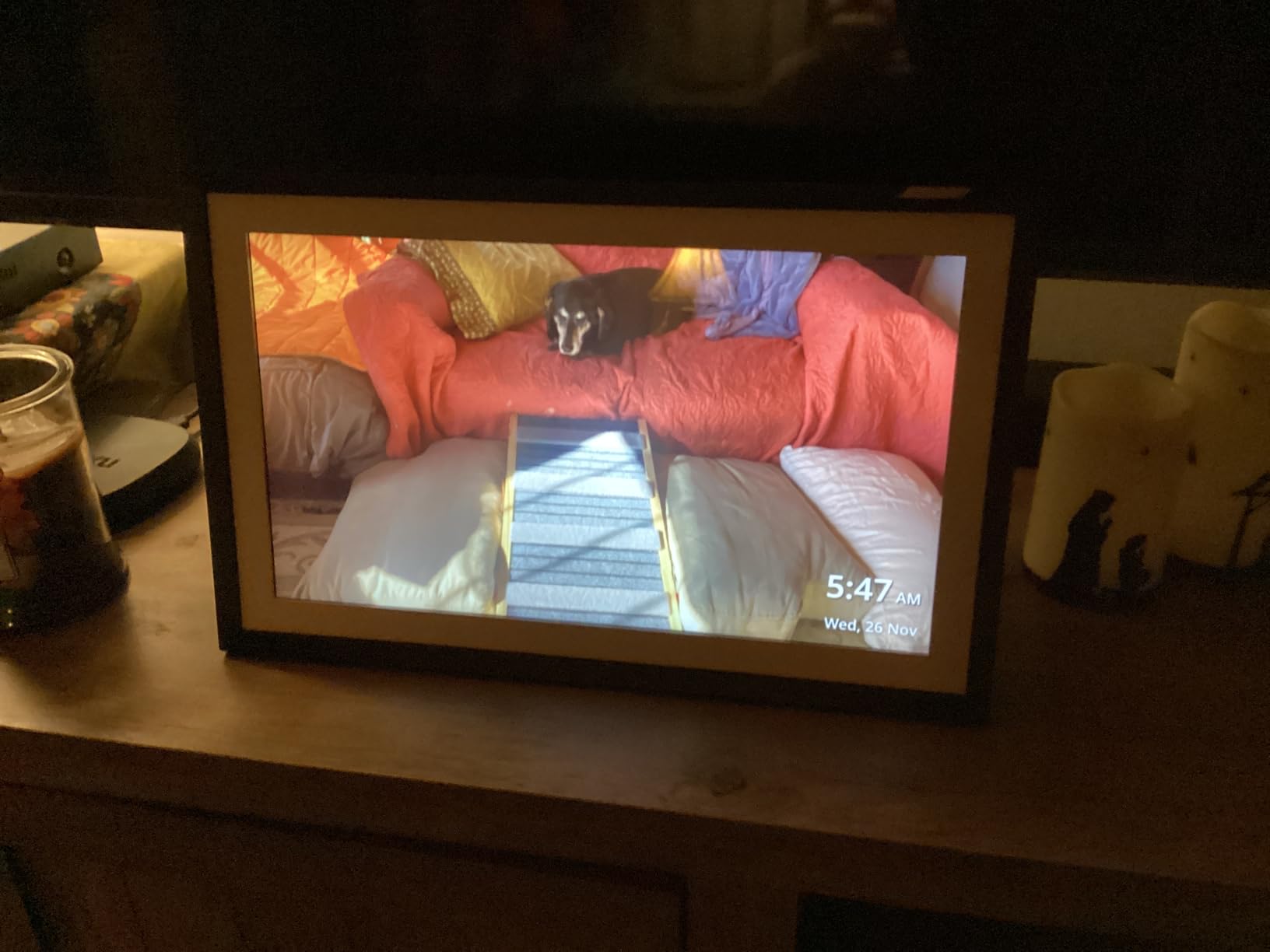 Digital Touch Screen Picture Frame with WiFi - 15.6