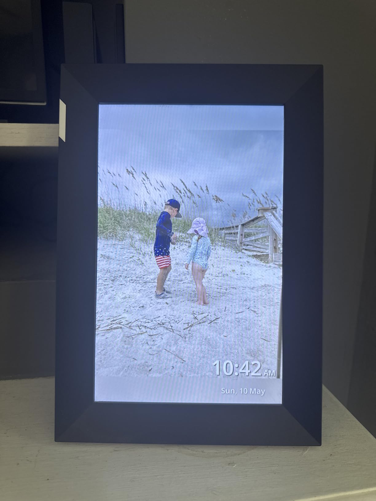 Digital Touch Screen Picture Frame with WiFi - 15.6
