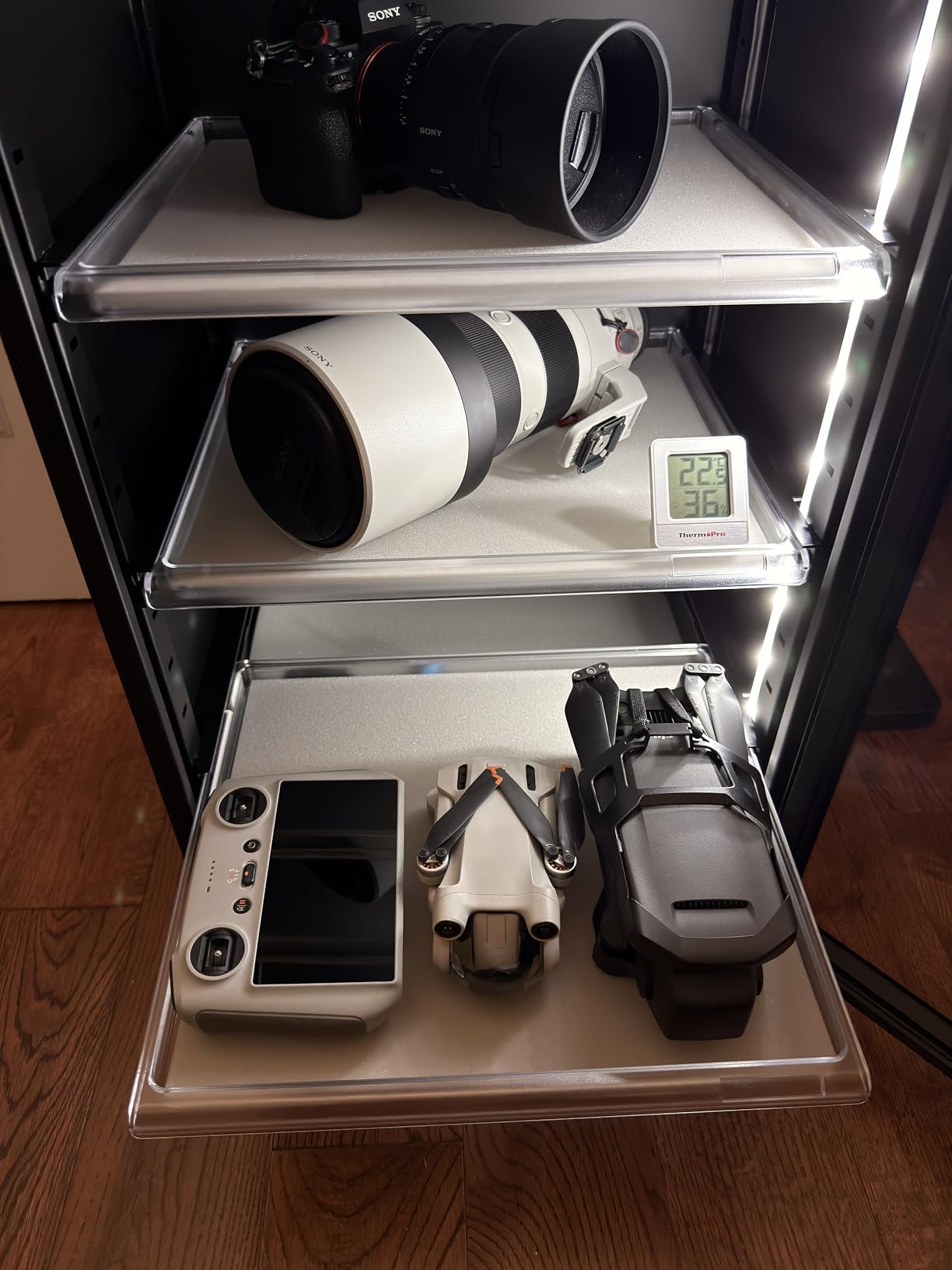 125L Dehumidifying Dry Cabinet Box, Digital Control Noiseless and Energy Saving, 5 Layers for DSLR/Mirrorless Camera Lens and Electronic Equipment Storage, Temperature Humidity LED Dual Screen customer photo 1