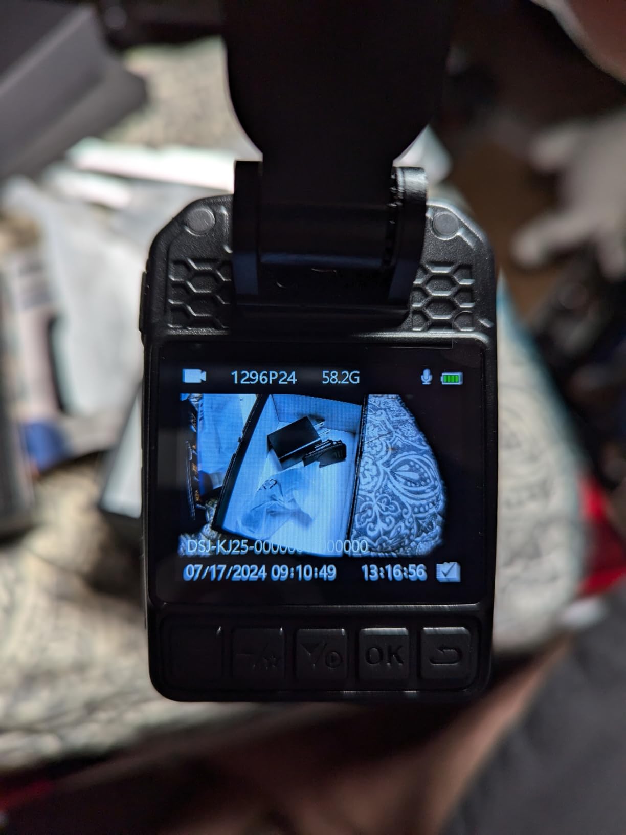 BOBLOV KJ25 1080P Body Cam, 3000mAh with 10-13Hrs Recording, Affordable Body Camera with Night Vision, for Hiking, Delivery, Law Enforcement, and Pet Walking(Card not Included) customer photo 2