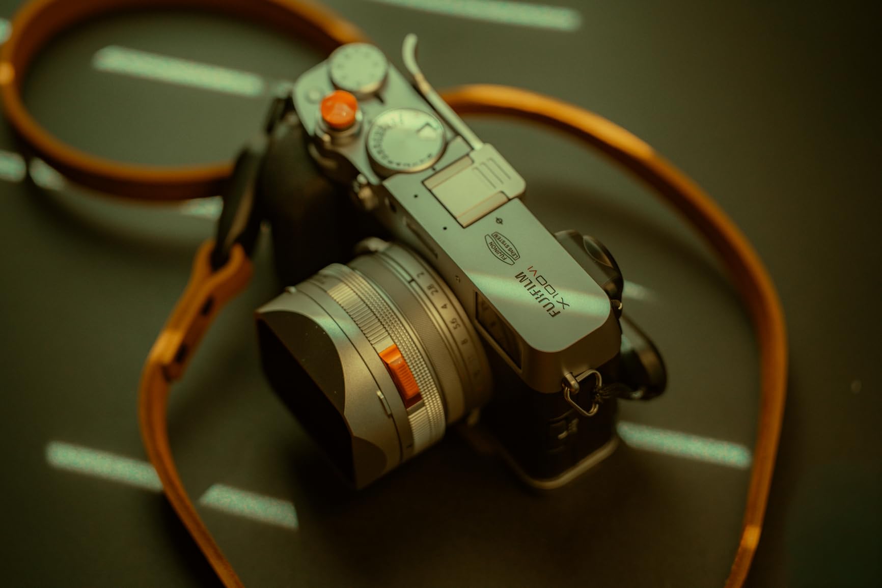 FUJIFILM X100VI Digital Camera (Japan) (Silver) customer photo 2