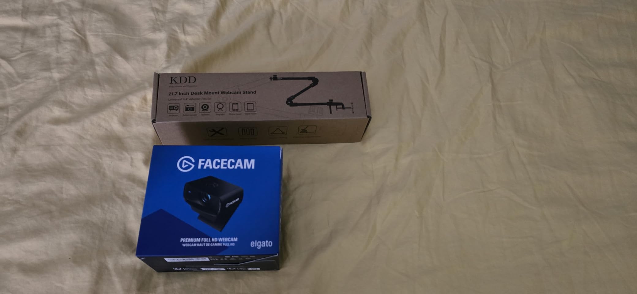 Elgato Facecam MK.2, Premium Full HD Webcam, HDR customer photo 1