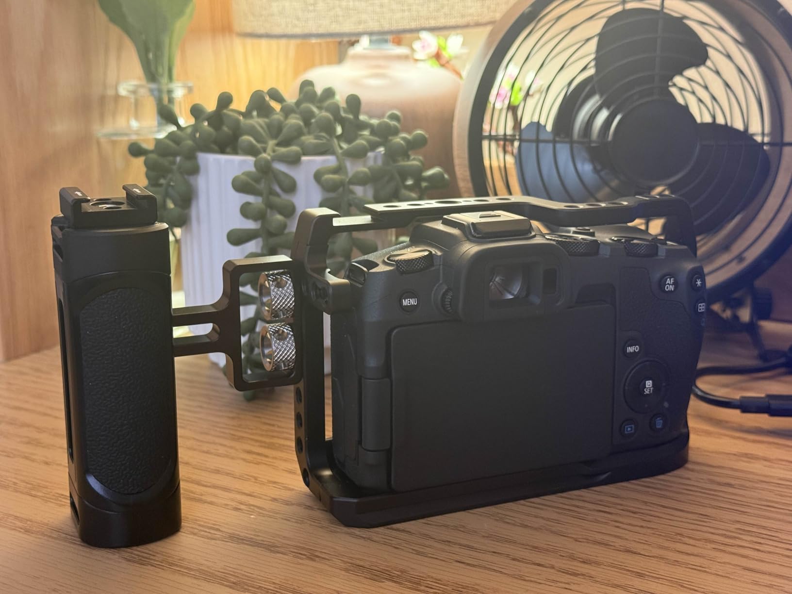 SmallRig Mini Camera Side Handle with NATO and 1/4-inch Screws Installation Options, for Left and Right Hand, with 1/4-inch Threaded Holes, Wrist Strap Holes, Cold Shoe, Up and Down Adjustable customer photo 2