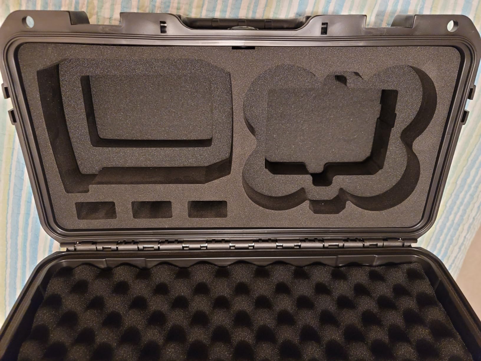 Waterproof Hard Case Compatible with DJI Neo Combo, Travel Carrying Case Holds Neo Drone, RC-N3 Remote Controller, Charging Hub and Up To 7 Batteries customer photo 2