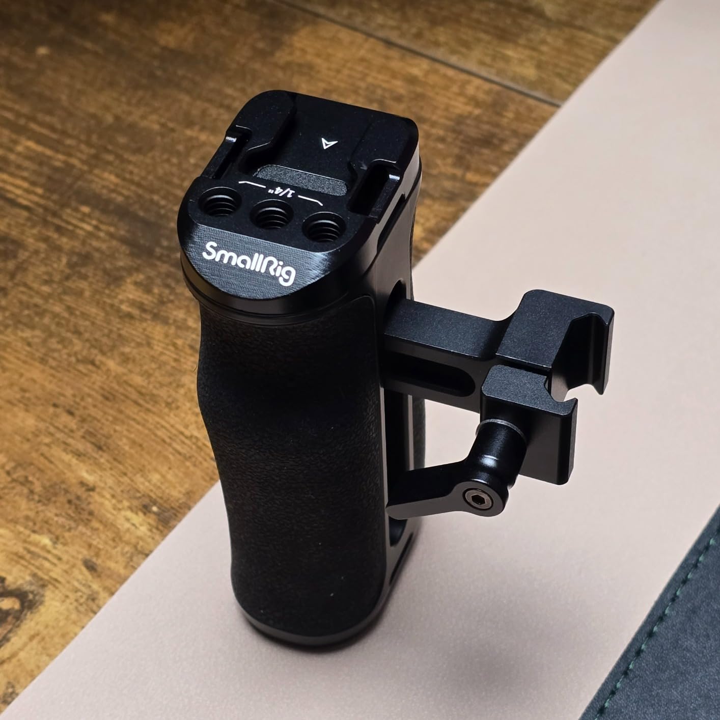 SmallRig Mini NATO Side Handle for Camera Cages, Universal Ergonomic Side Handgrip, 43mm Up/Down Adjustable, Bulit-in 1/4-inch Threaded Hole, Strap Hole, Cold Shoe - 4840 customer photo 1