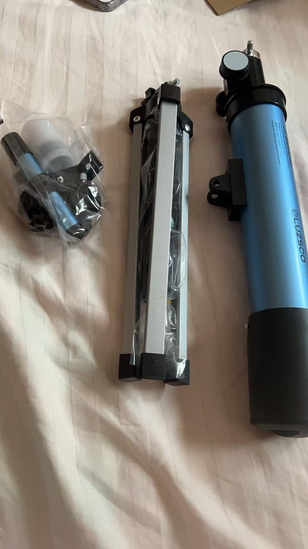 Telescope for Kids 50mm 100x Magnification Beginner Telescope with Tripod, 2 Eyepieces & Finder Scope, STEM Educational Gift for Boys & Girls Ages 6-12, Portable Kids Telescope for Astronomy (Amazon's Choice) customer photo 1