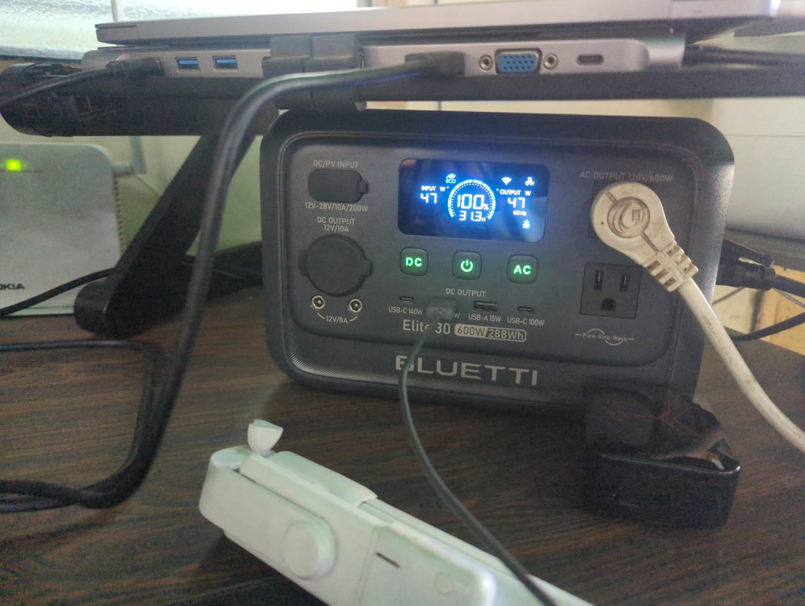 BLUETTI Elite 30 V2 Portable Power Station 600W (Power Lifting 1500W), 288Wh LiFePO4 Battery with 10ms UPS customer photo 1
