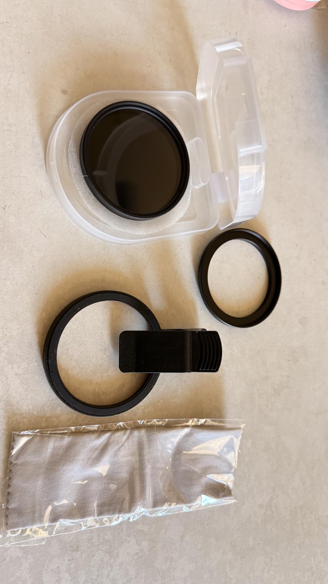 67mm Variable ND2-400 Filter for Phone/DSLR, HD Adjustable Neutral Density Filter with Universal Clip,Adapter Ring, Lens Attachment for iPhone 16 15 14 13 12 Samsung Pixel and Other Smartphones/Camera customer photo 1
