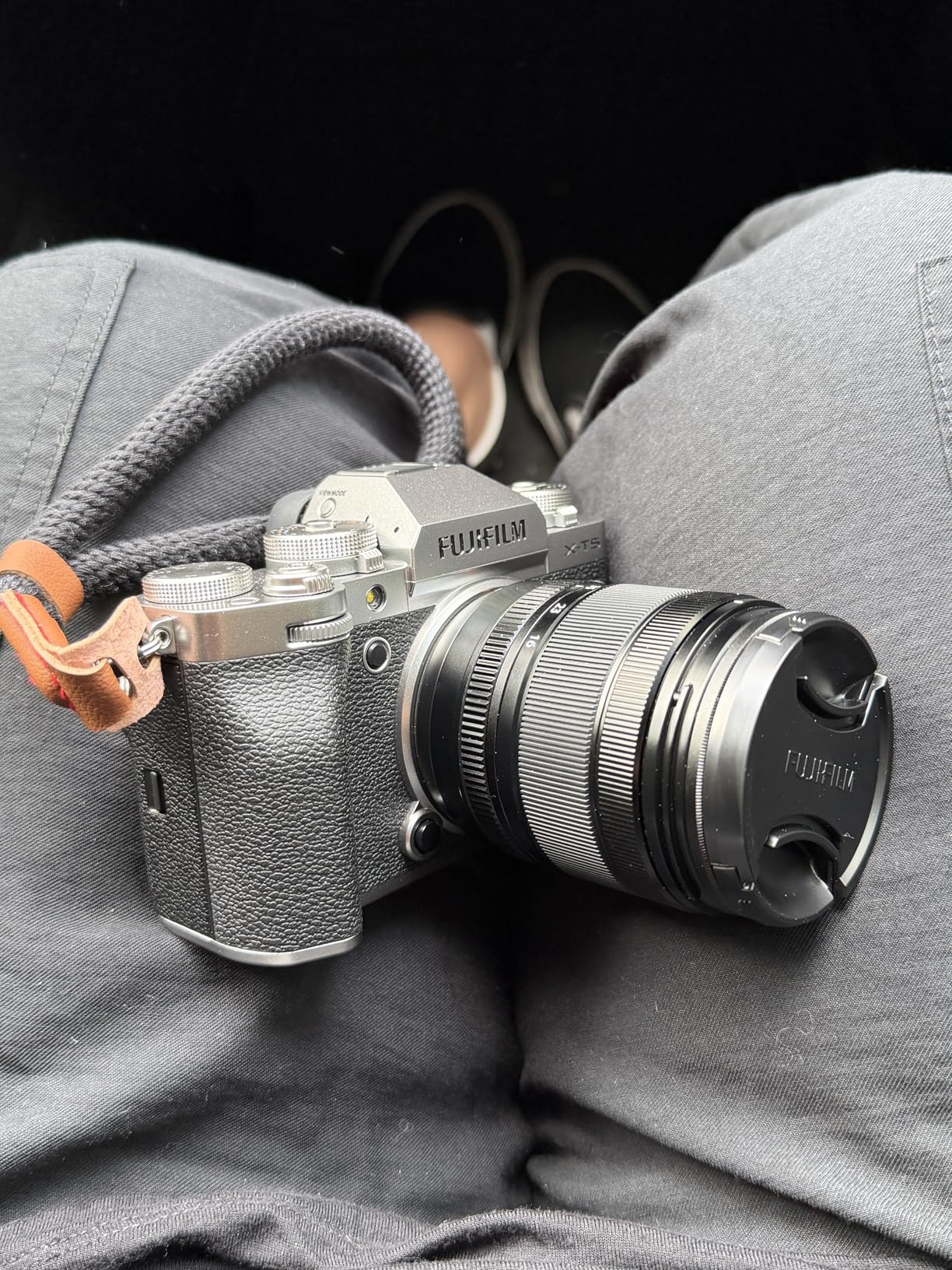 Fujifilm X-T5 Mirrorless Camera with XF 16-50mm f/2.8-4.8 Lens Kit (Silver) customer photo 2