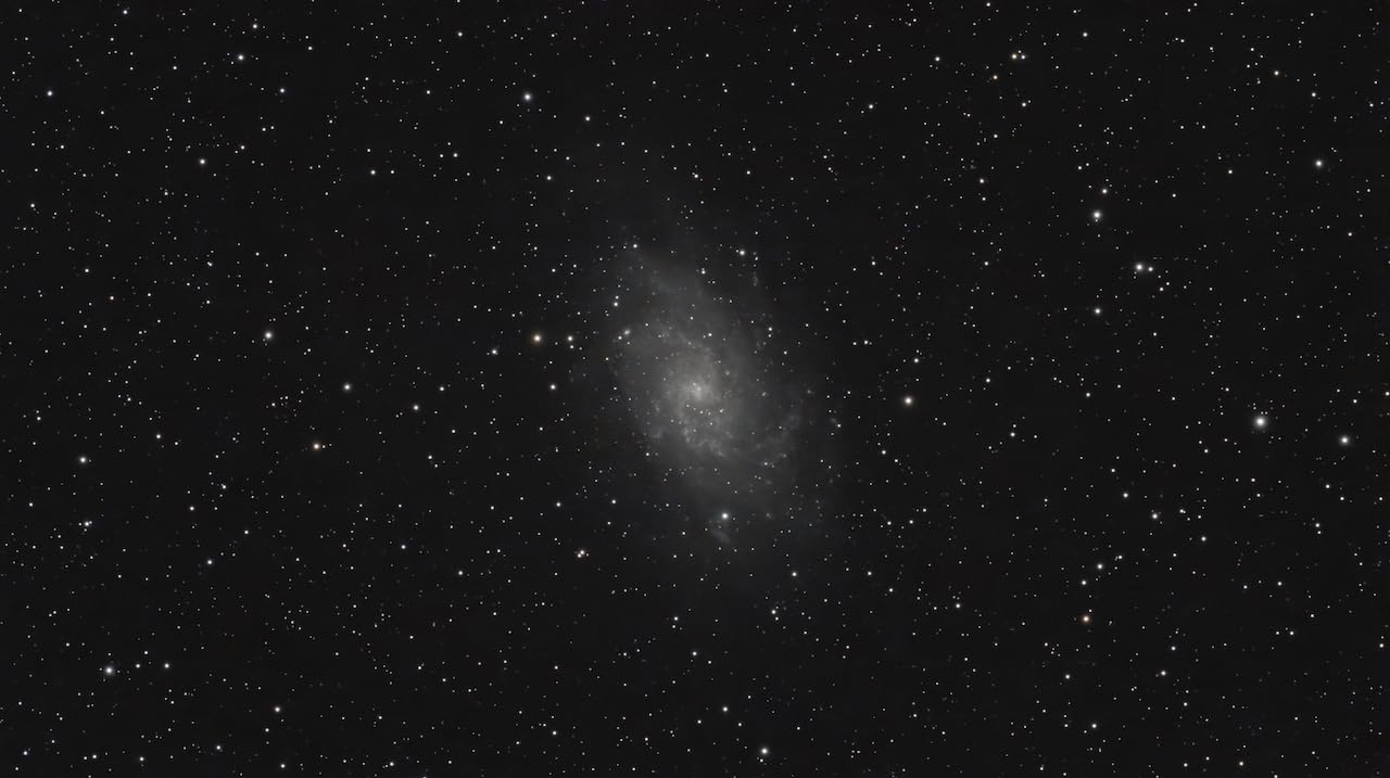 Dwarf 3 Smart Telescope - Portable Astrophotography Camera, AZ/EQ Mode, Built-in Processing, 4K Auto-Tracking, Solar Observation Capable customer photo 2
