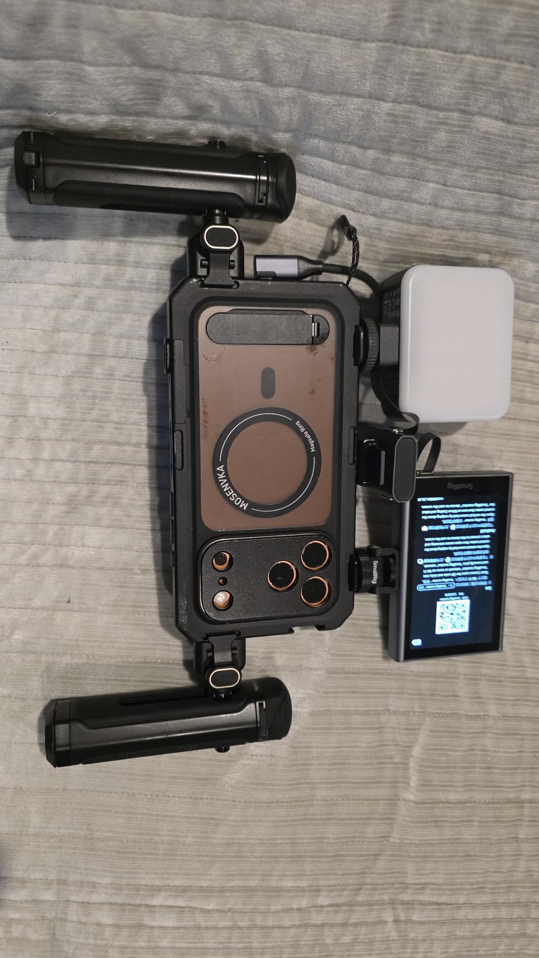SmallRig Phone Video Cage Dual Handheld Kit for iPhone 17 Pro Max, Phone Rig with Wireless Quick Release Side Handle, 17mm T-Mount Lens Backplate for Video Recording/YouTube/Live Streaming/Vlog - 5541 customer photo 2