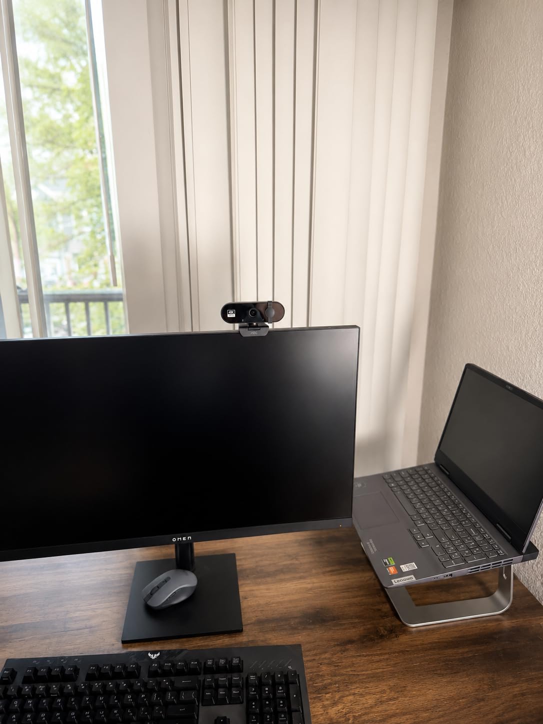 AOC 4K Webcam for PC with Noise-Canceling Mic, 80° FOV, Privacy Cover, USB C-A Adapter customer photo 1