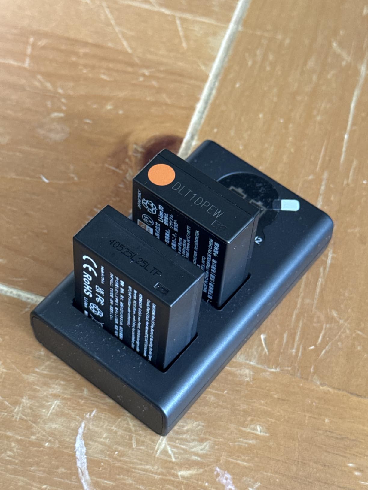 K&F Concept 1300mAh NP-W126 NP-W126S Battery and Charger for Fujifilm XM5, X100VI, X100V, XS10, XT30, XT30 II, XT20, XE4, A5, Dual-Slot Fast Charger, Type-C and Micro-USB Input, 2 Pack Battery customer photo 2
