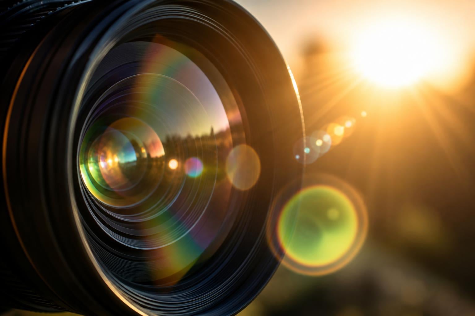 What Causes Ghosting and Rainbow Circles When Shooting Into the Sun?