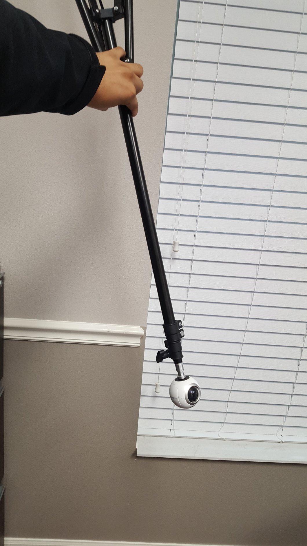 Neewer 6.23 Feet/190CM Aluminum Light Tripod Stands For Studio Kits, Photography Lights, Softboxes(Black,2 Pack) customer photo 1