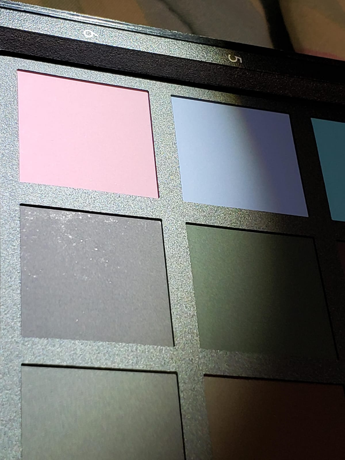 Datacolor Spyder Checkr - Color calibration tool with 48 target colors + grey card customer photo 2