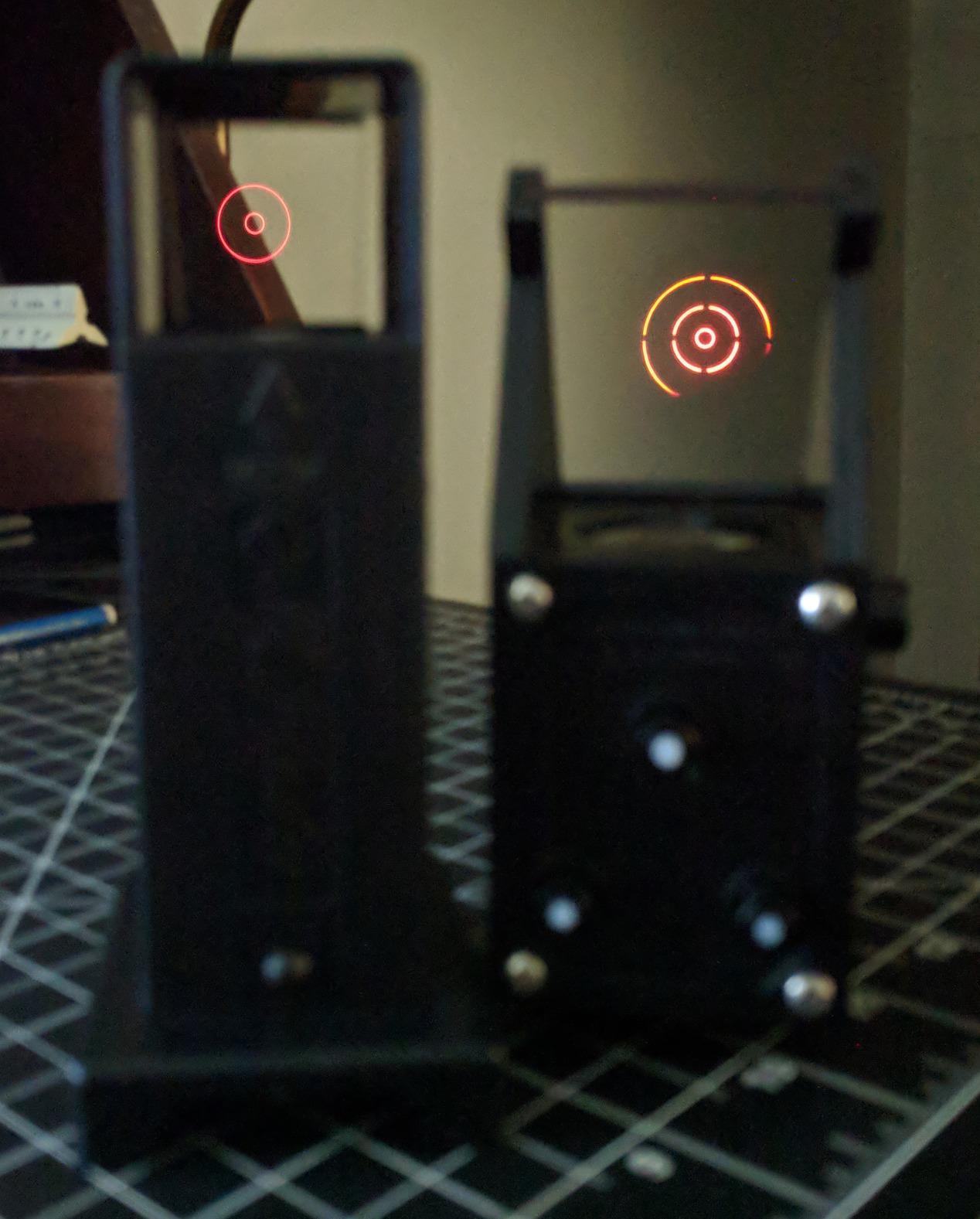 QuikFinder Compact Reflex Sight with Built-in Dew Shield, Extra Base & Battery customer photo 2