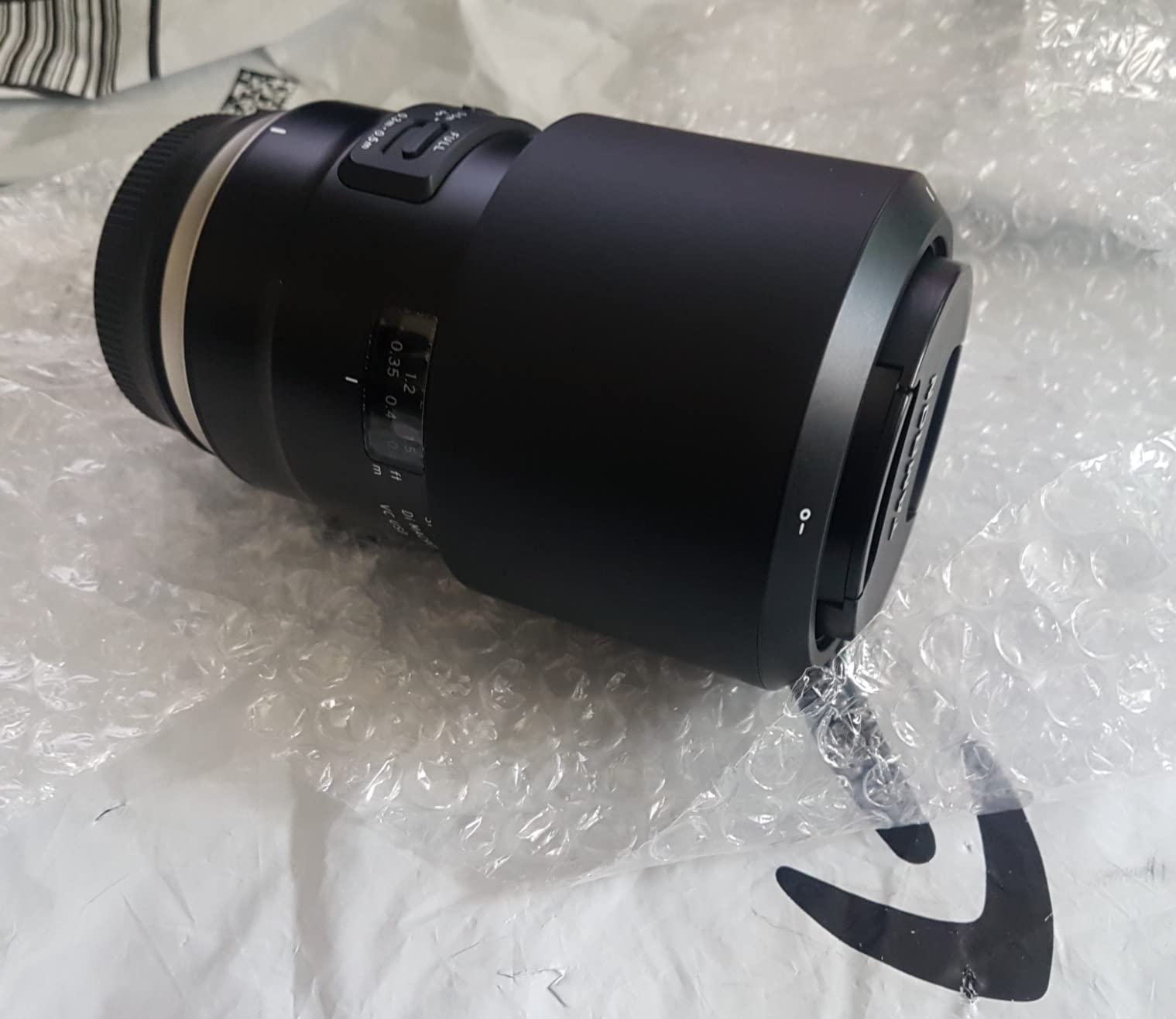 Tamron AFF017C700 SP 90mm F/2.8 Di VC USD 1:1 Macro for Canon Cameras (Black) customer photo 2