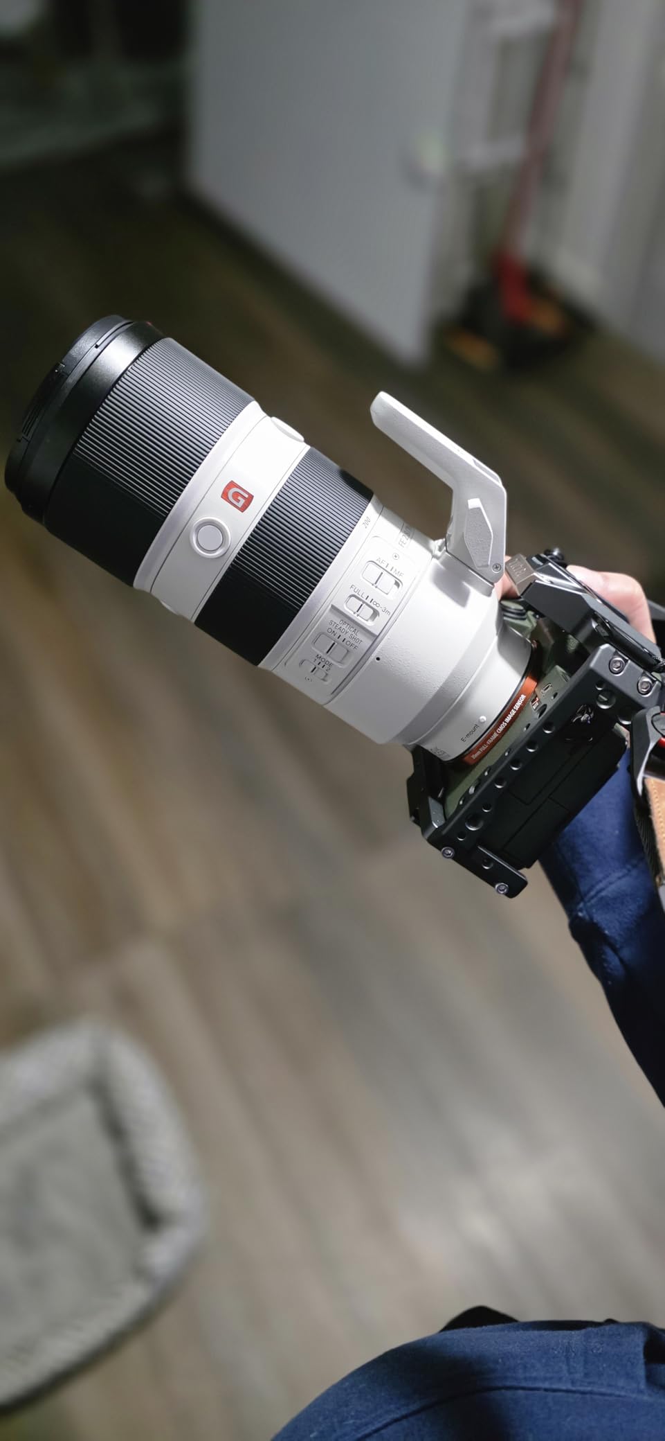Sony FE 70-200mm f/2.8 GM OSS Lens for E | Telephoto zoom photography with f/2.8 aperture, image stabilization and 77mm filter size customer photo 1