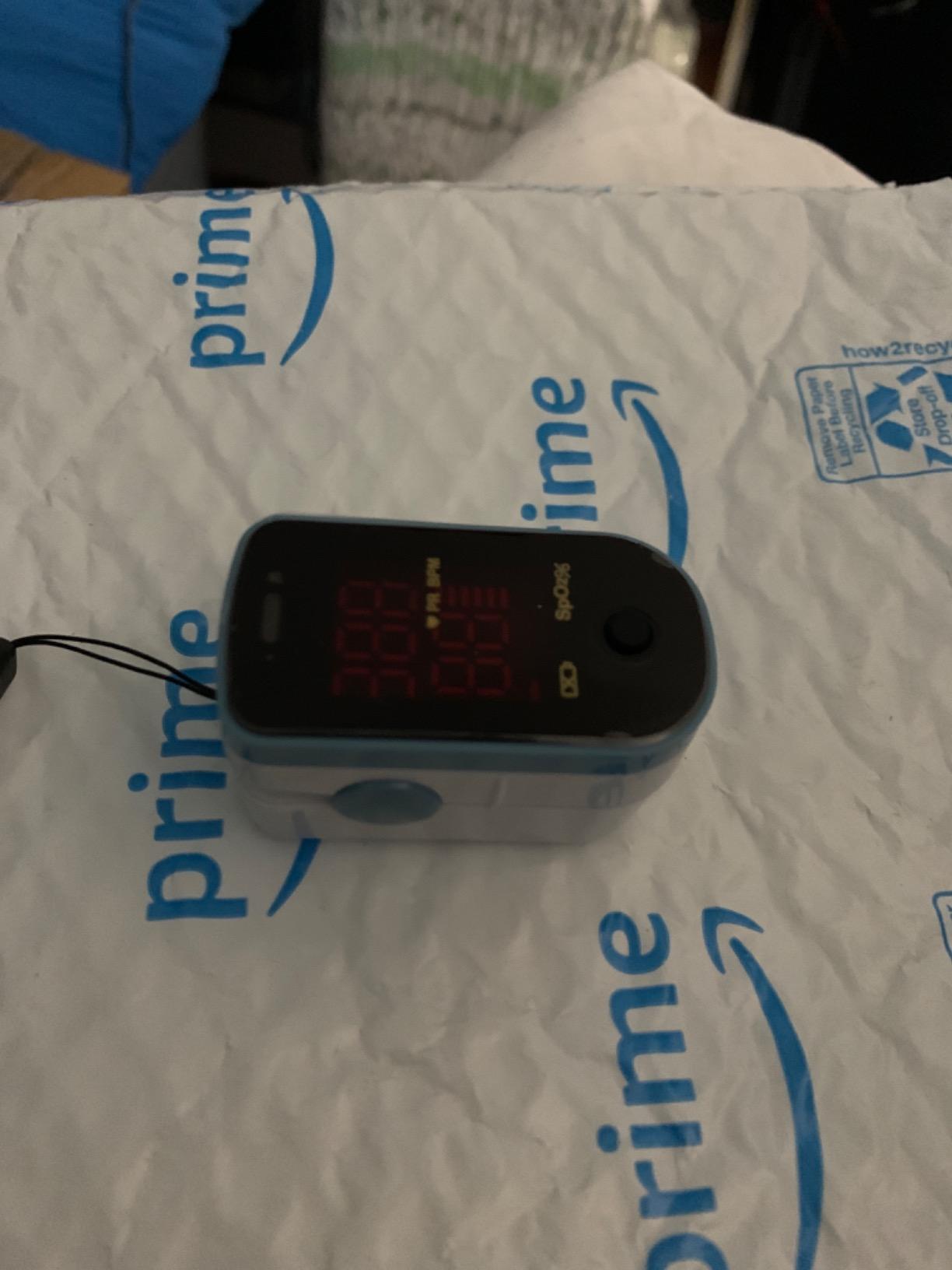 CHOICEMMed Finger Pulse Oximeter, Blood Oxygen Saturation Monitor, Fingertip O2 Sensor with LED Display, Pulse Rate Reader, Portable SpO2 Monitor with Batteries, Carry Case & Lanyard, Blue customer photo 2