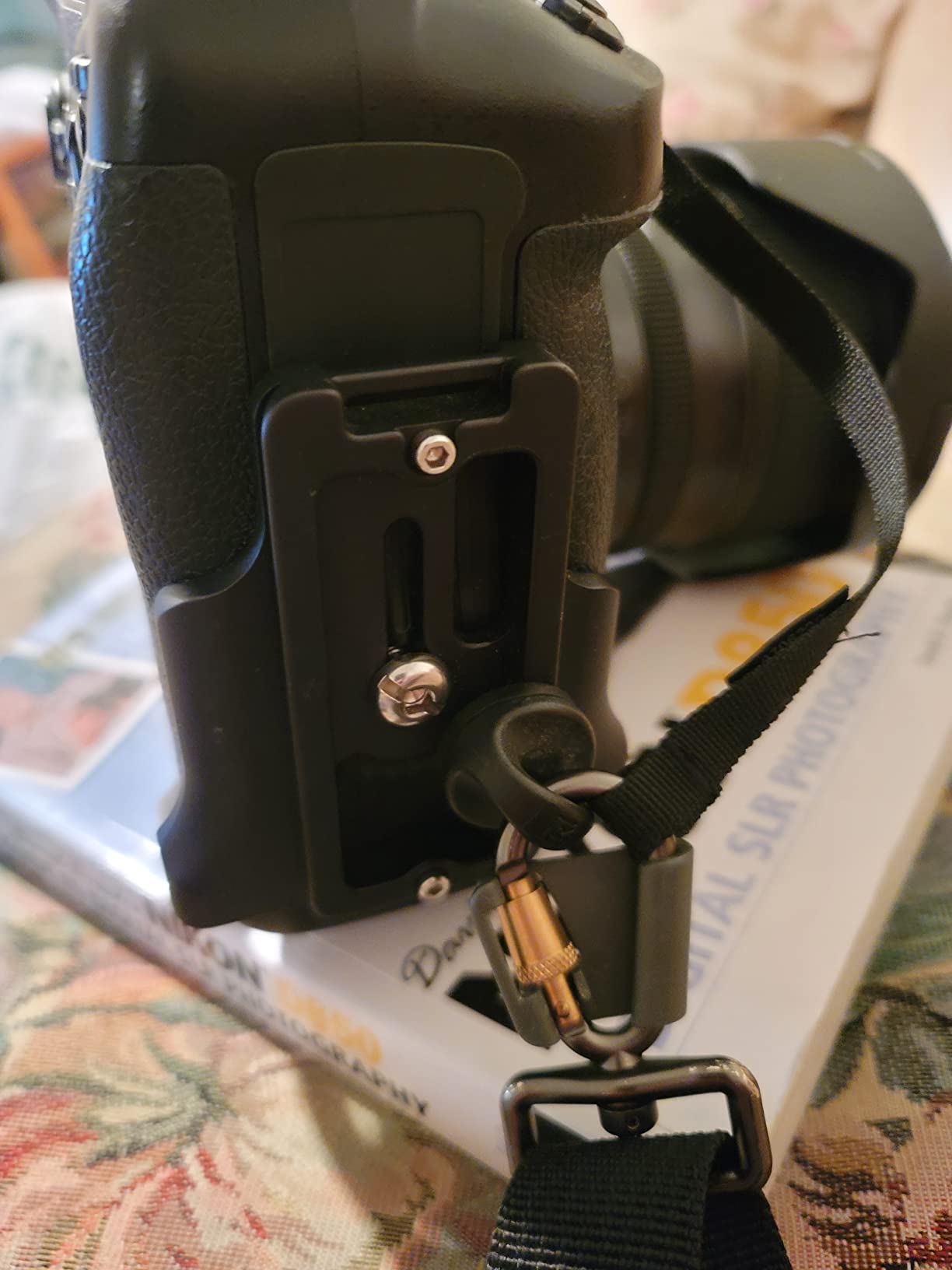 BLACKRAPID Cross Shot Black Camera Sling for left-handed and right-handed photographers customer photo 1