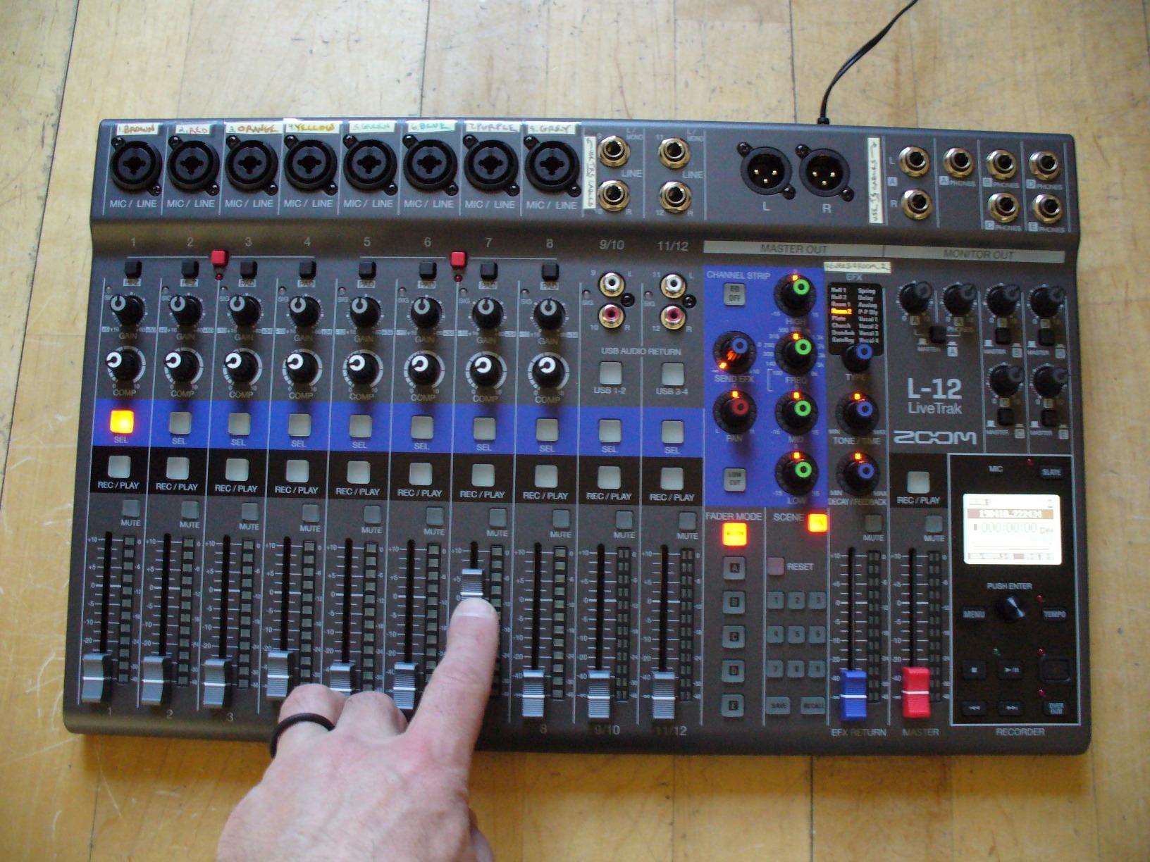Zoom LiveTrak L-12 Mixer/Recorder for Musicians & Podcasters | 12-Input, 14-Channel, 5 Powered Headphone Outputs, USB Audio Interface customer photo 2