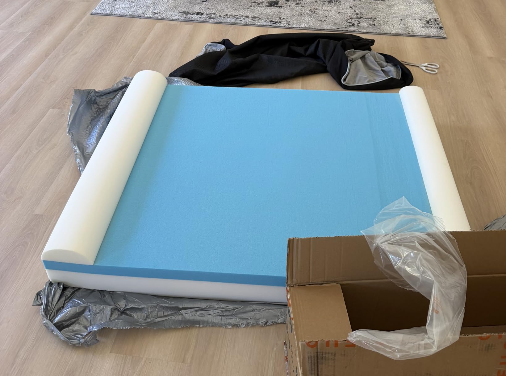 Laifug Orthopedic Dog Bed, Slate Grey 50''x36''x10'', Memory Foam customer photo 2