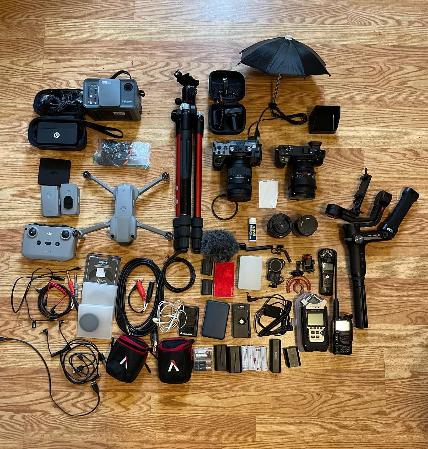TARION 2 Bags in 1 Professional Extra Large Camera Backpack 27L PB01 customer photo 1